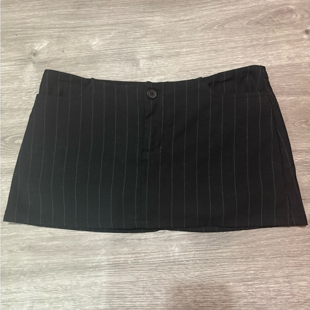 Brandy Melville Black Striped Mini Skirt